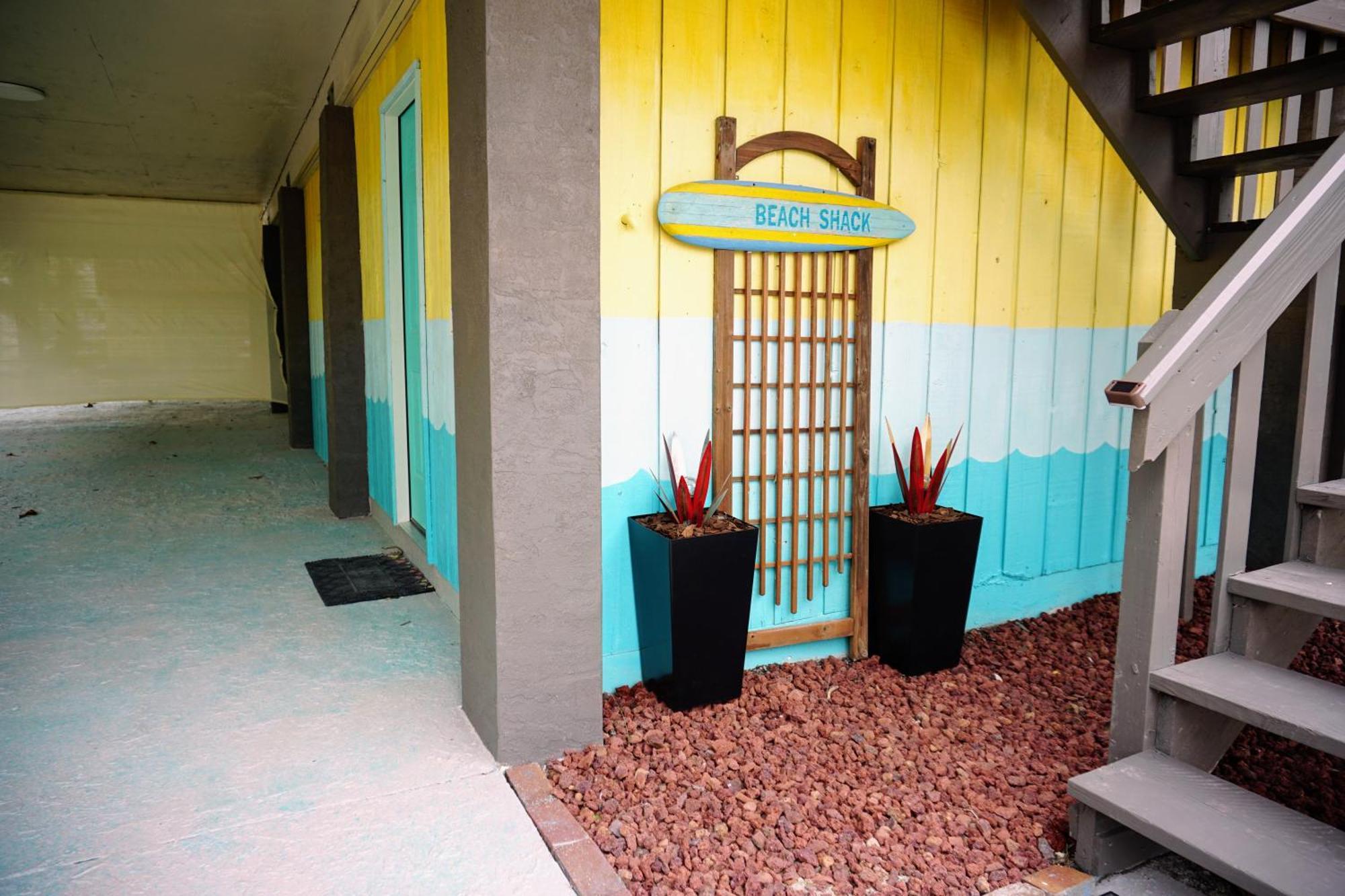 Ami Beach Shack Bradenton Beach Bagian luar foto